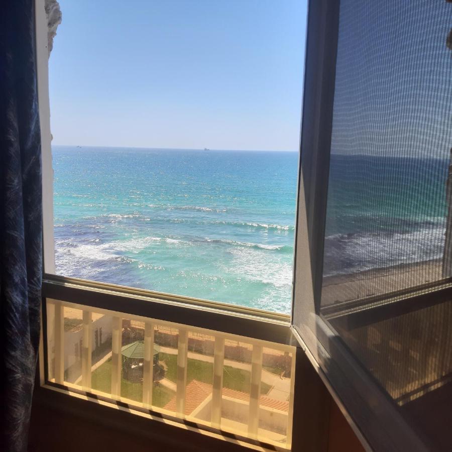 Panorama Apartment With A Charming Sea And Swimming Pool View Near Alexandria With Free Wifi شقة باطلالة ساحرة على البحر وحمام السباحة Exterior foto